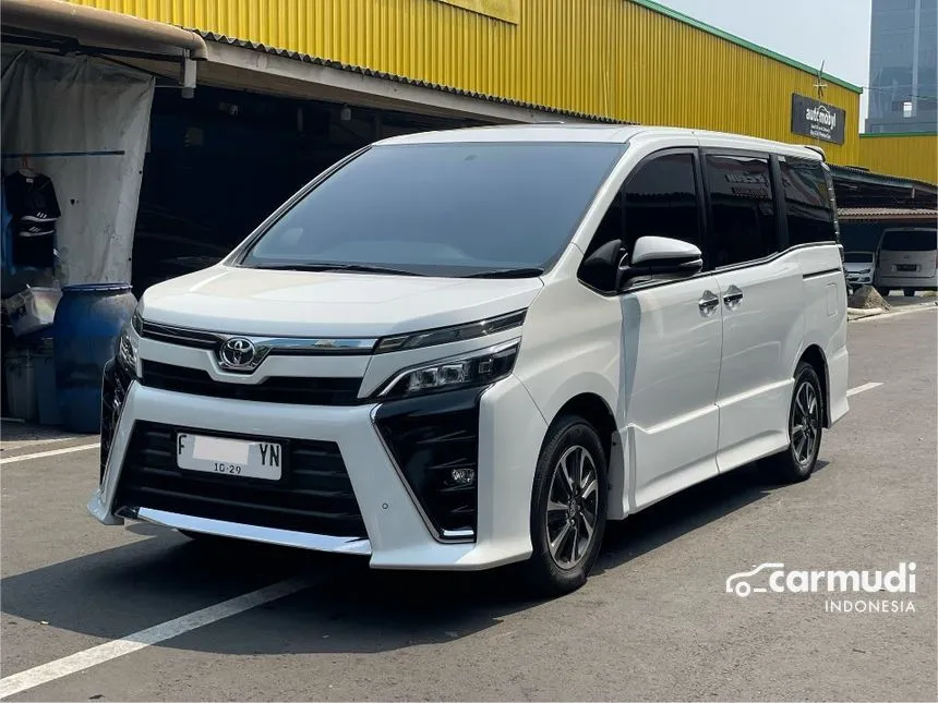 2019 Toyota Voxy MPV