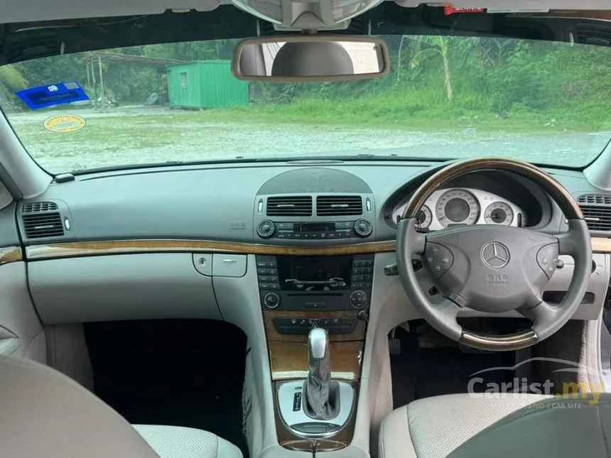 2005 Mercedes-Benz E240 Sedan