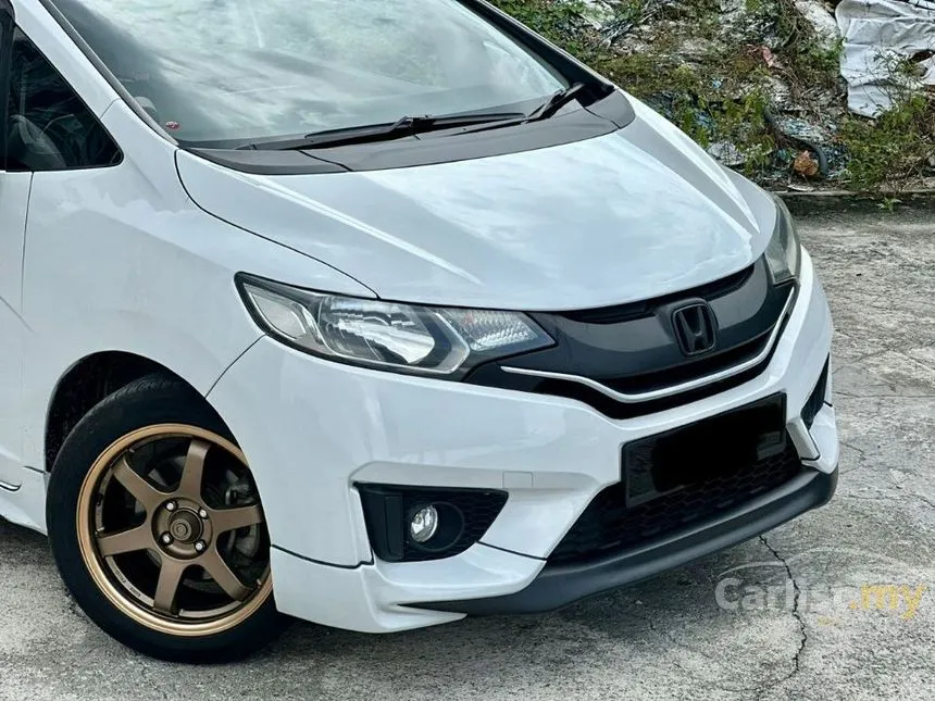 2016 Honda Jazz V Hatchback