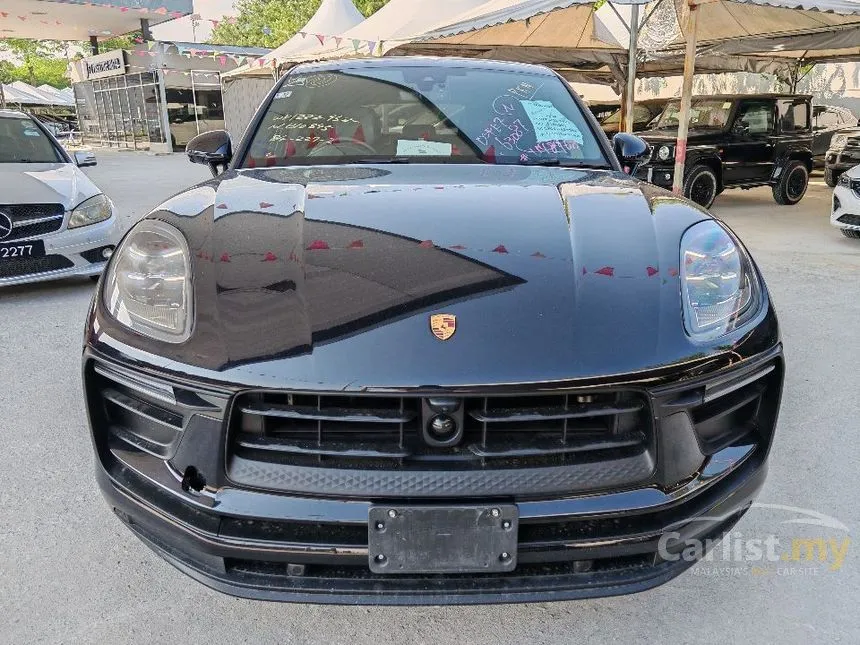 2022 Porsche Macan SUV