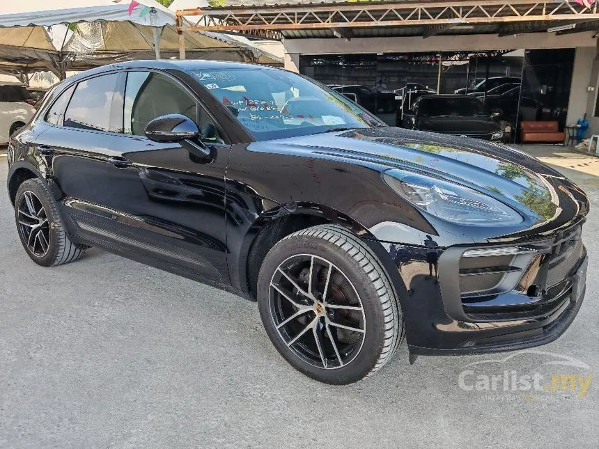 2022 Porsche Macan SUV