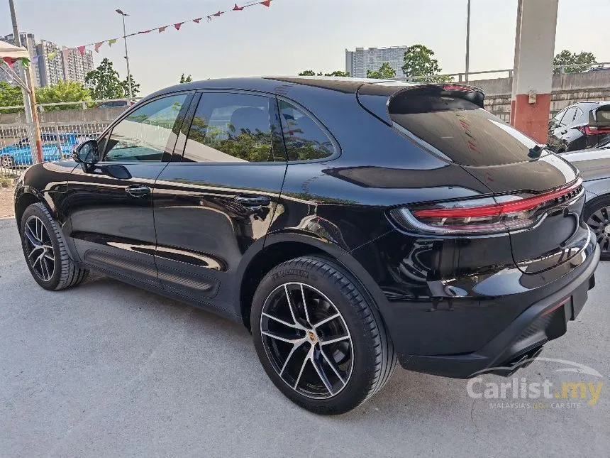 2022 Porsche Macan SUV