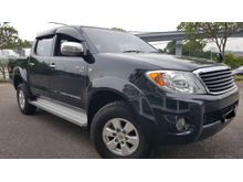 2011 Toyota Hilux 2.5 G (A) HIGH SPEC - VVTI ENGINE - TIP TOP CONDITION - NO OFF ROAD - JUST DRIVE AND NO REPAIR