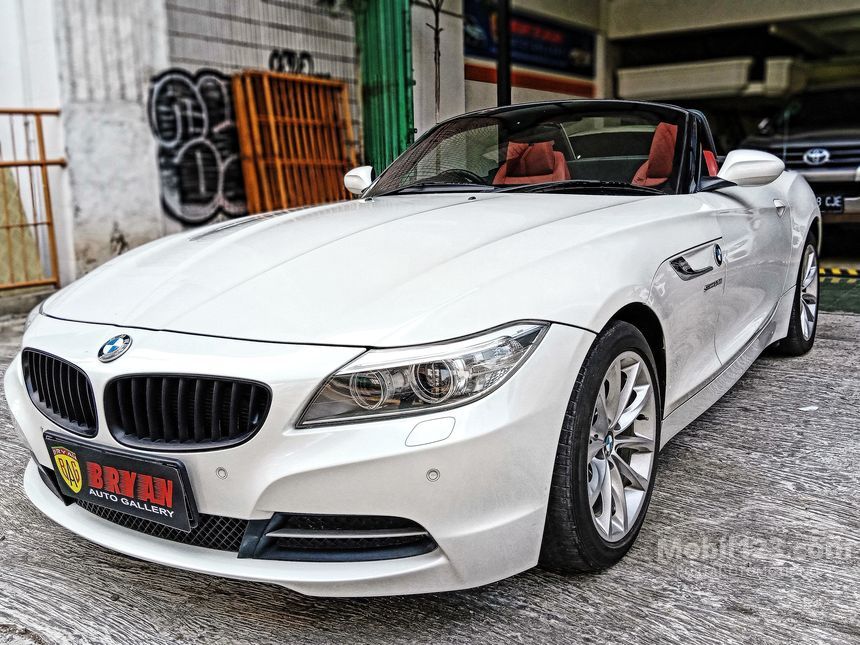 Jual Mobil BMW Z4 2013 sDrive20i 2.0 di DKI Jakarta Automatic