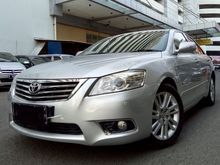 2010 Toyota Camry 2.4 V AT Silver Km Rendah Dp 15 Jt saja