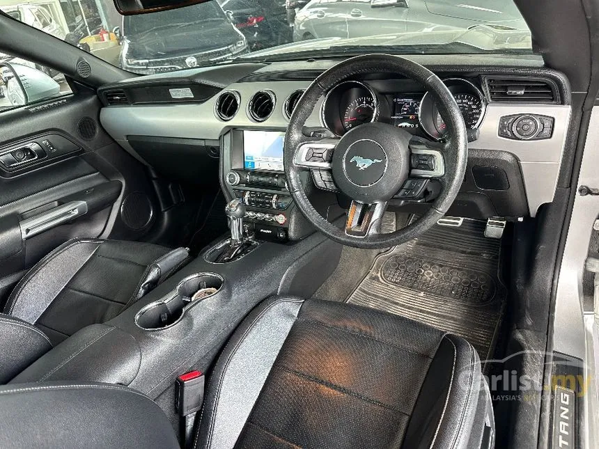 2017 Ford MUSTANG Coupe