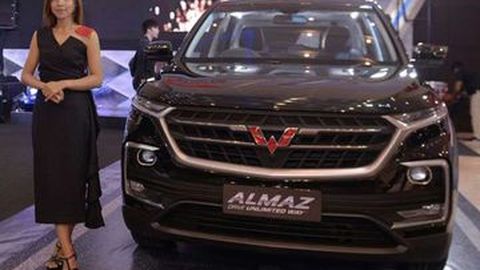Wuling Berikan Beragam Hadiah Mulai Smartphone hingga Logam Mulia