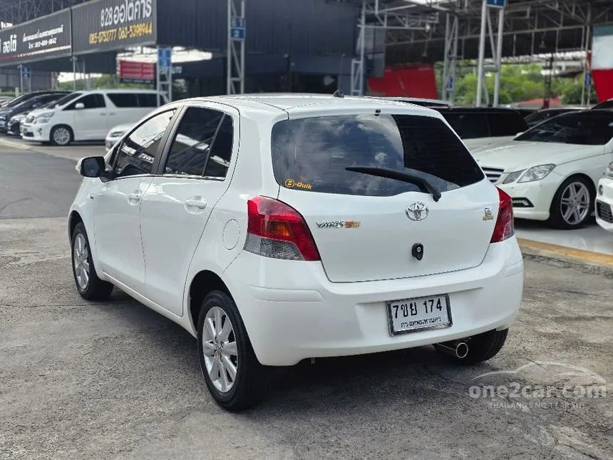 2012 Toyota YARIS E Hatchback
