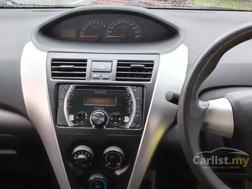 2013 Toyota Vios E (Metallic) Sedan
