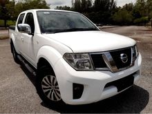 2015 Nissan Navara 2.5 LE Pickup Truck 4 X4 Leather Seats Canopy