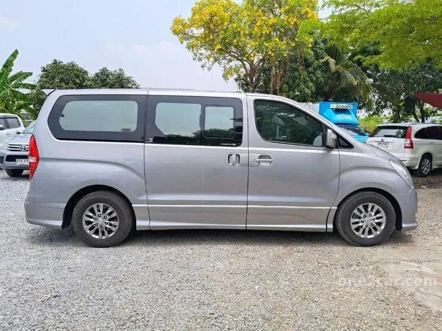 2014 Hyundai H-1 Deluxe Van