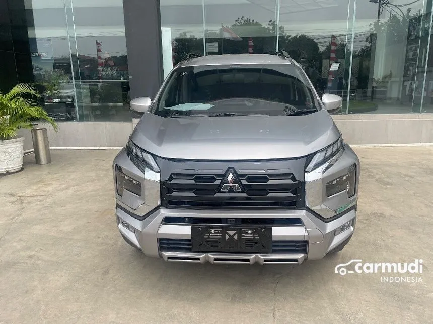 2024 Mitsubishi Xpander CROSS Premium Package Wagon