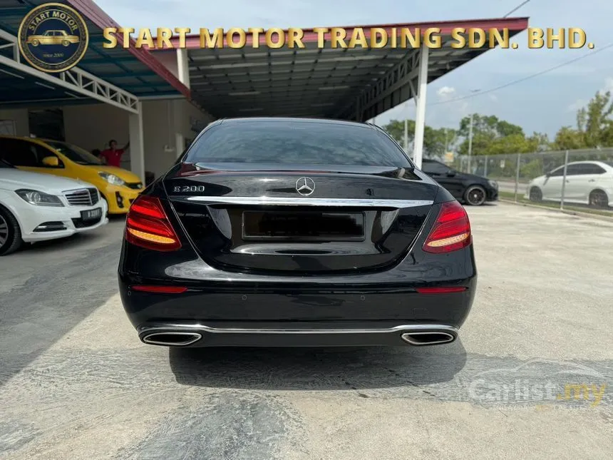 2016 Mercedes-Benz E200 Avantgarde Sedan
