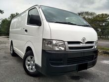Toyota Hiace 2.5 (M) TURBO DIESEL Panel Van LOW MILEAGE 1 OWNER