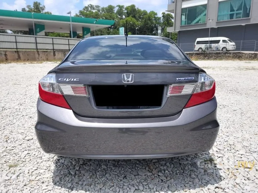 2013 Honda Civic i-VTEC Hybrid Sedan