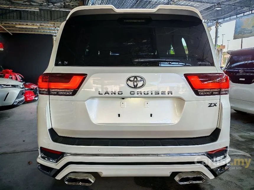 2023 Toyota Land Cruiser J300 ZX Modellista 7 Seater SUV