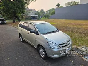 2005 Toyota Kijang Innova 2.0 G MPV
