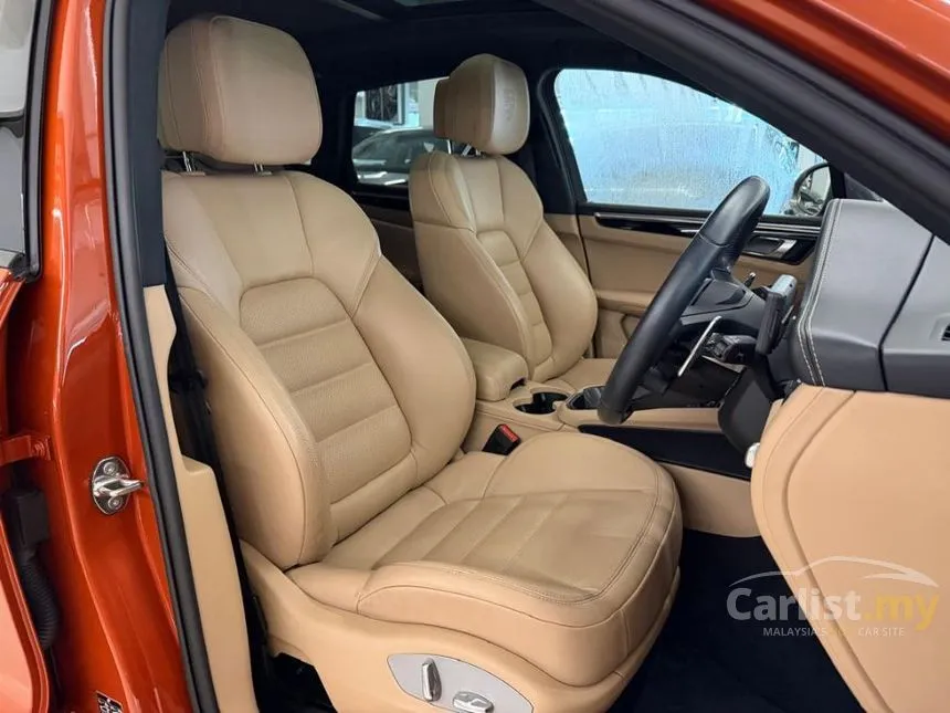 2023 Porsche Macan SUV