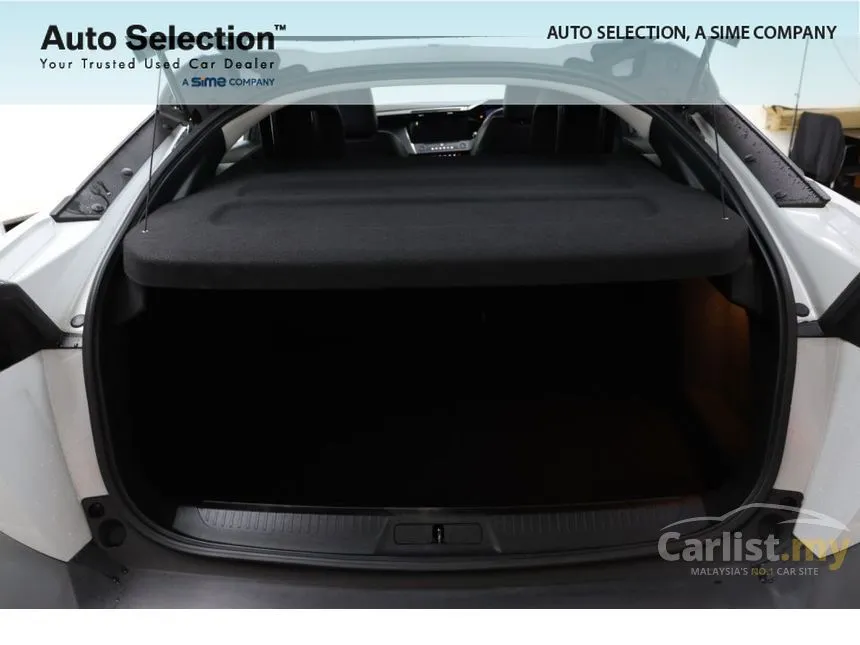 2024 Peugeot 408 Premium Hatchback