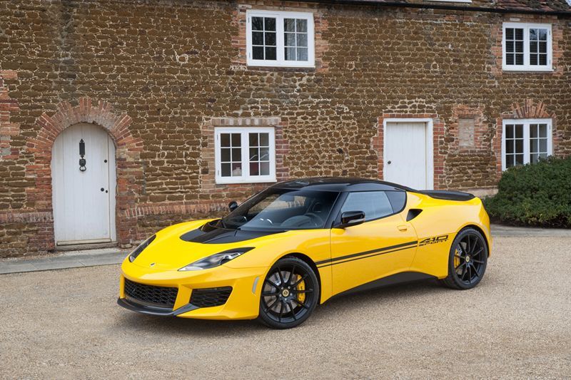 Lotus Lahirkan Mobil-mobil Lebih Ringan dan Lebih Cepat 3