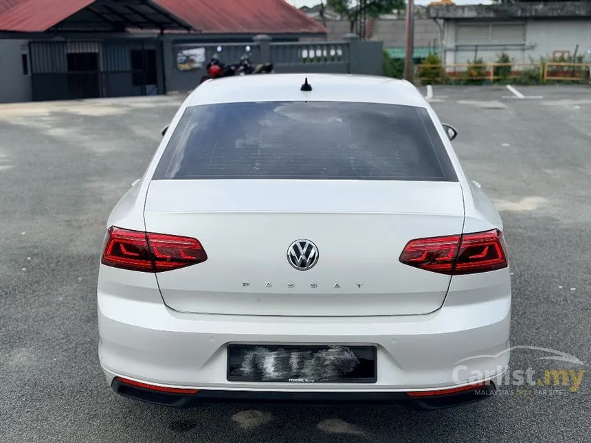 2022 Volkswagen Passat Elegance Sedan