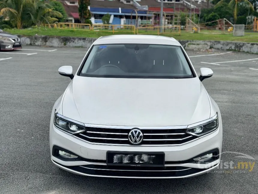 2022 Volkswagen Passat Elegance Sedan