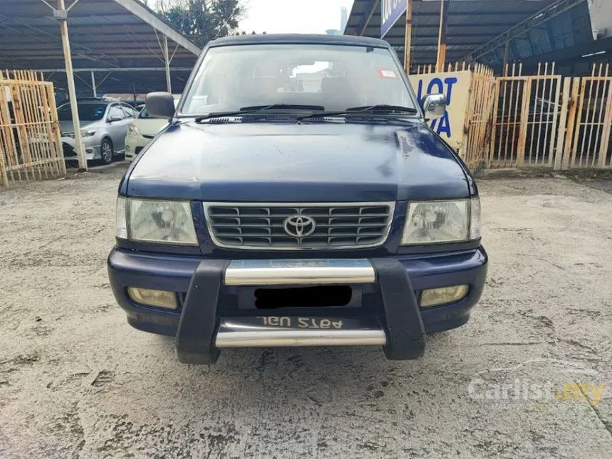 2002 Toyota Unser GLi MPV