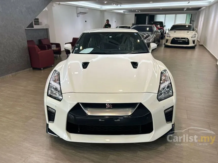 2019 Nissan GT-R Recaro Coupe