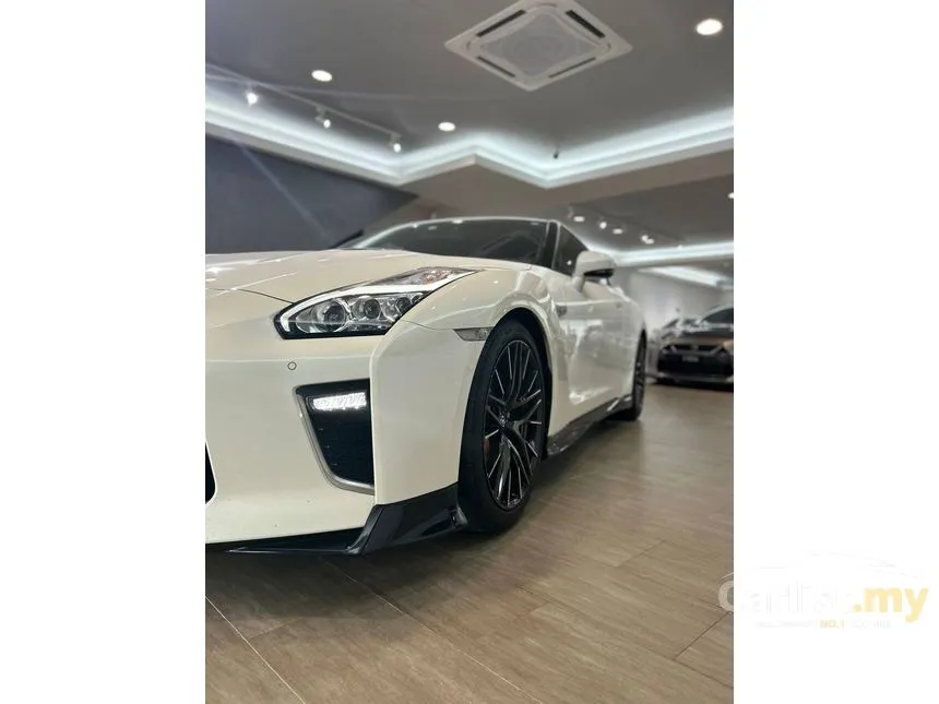 2019 Nissan GT-R Recaro Coupe