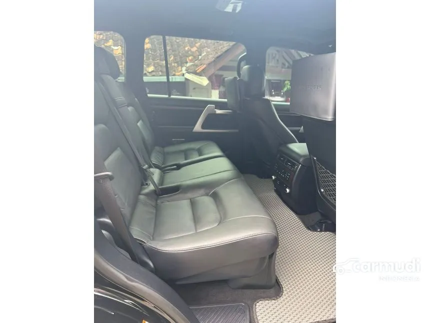 2019 Toyota Land Cruiser VX-R SUV