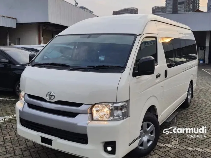 Jual Mobil Toyota Hiace 2024 Commuter 3.0 di Jawa Barat Manual Van Putih Rp 574.000.000