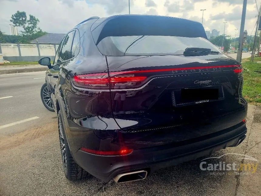 2022 Porsche Cayenne SUV