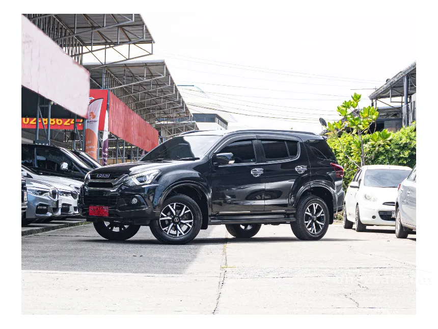 2020 Isuzu MU-X The Onyx SUV