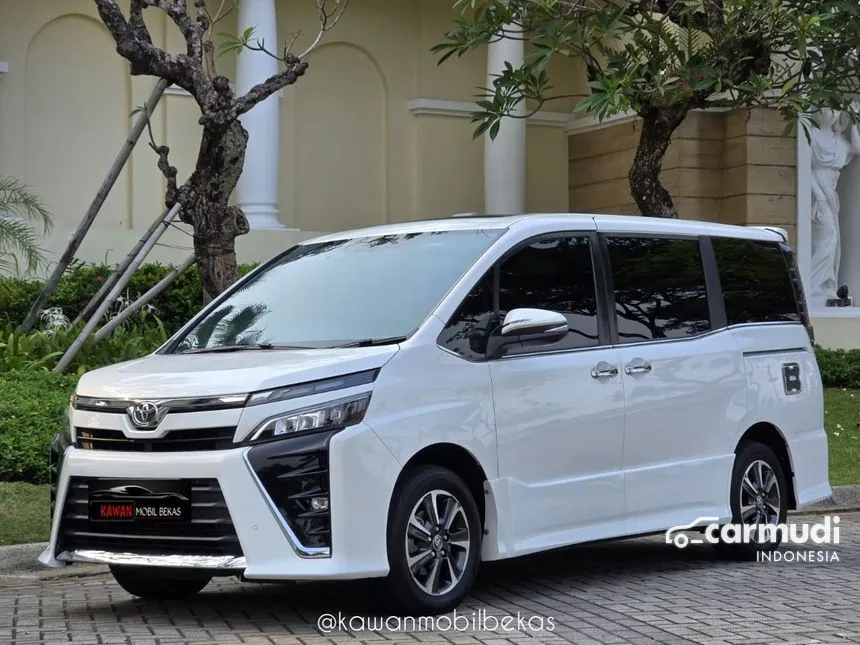 2020 Toyota Voxy Wagon