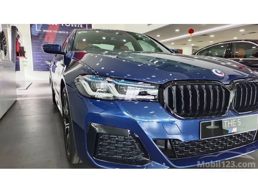 Jual Mobil BMW 520i 2023 M Sport 2.0 di DKI Jakarta Automatic Sedan Lainnya Rp 1.275.000.000