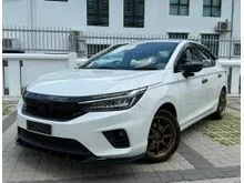 2022 Honda City 1.5 V (A) -FSR HONDA WARRANTY/ LANEWATCH CAM/REVERSE CAMERA/ PADDLE SHIFT/ SPORT RIM/ BODY KIT/F.LEATHER SEAT/CRUISE CONTROL