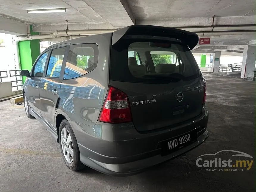 2011 Nissan Grand Livina Comfort MPV