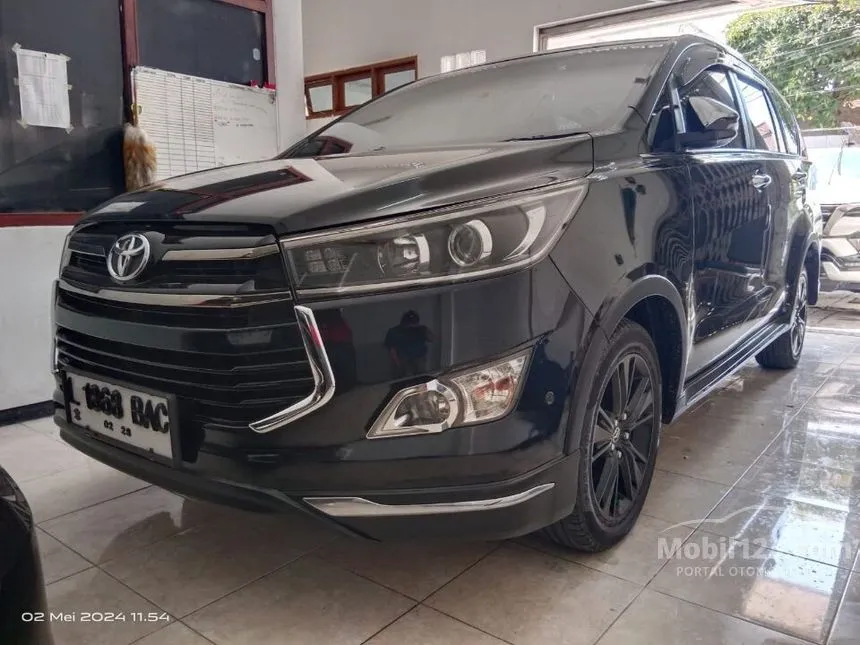 Jual Mobil Toyota Innova Venturer 2018 2.4 di Jawa Timur Automatic Wagon Hitam Rp 399.000.000