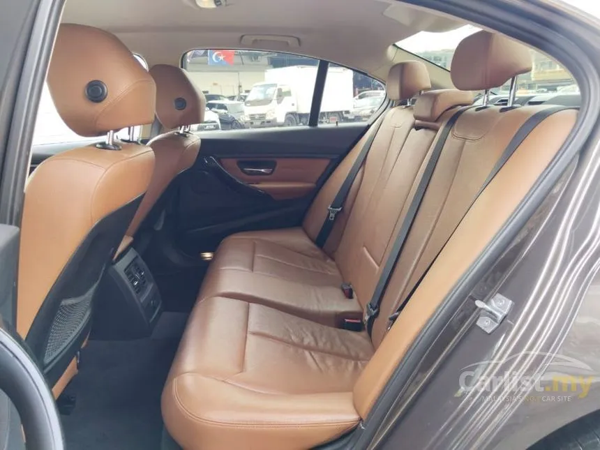 2014 BMW 320i Luxury Line Sedan
