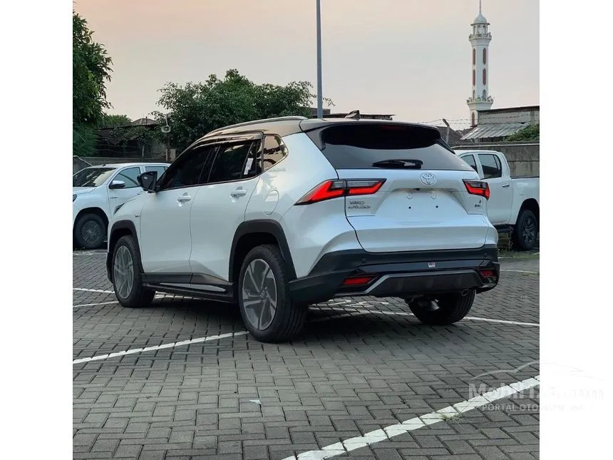 2026 Toyota Yaris Cross S HV with GR Parts Aero Pkg(Prem Clr) SUV