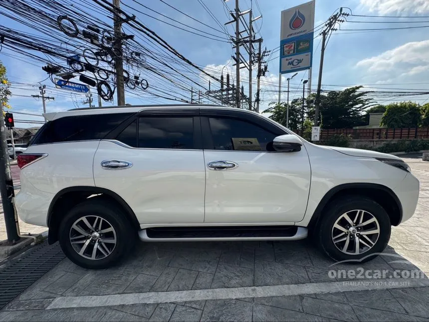 2018 Toyota FORTUNER V SUV