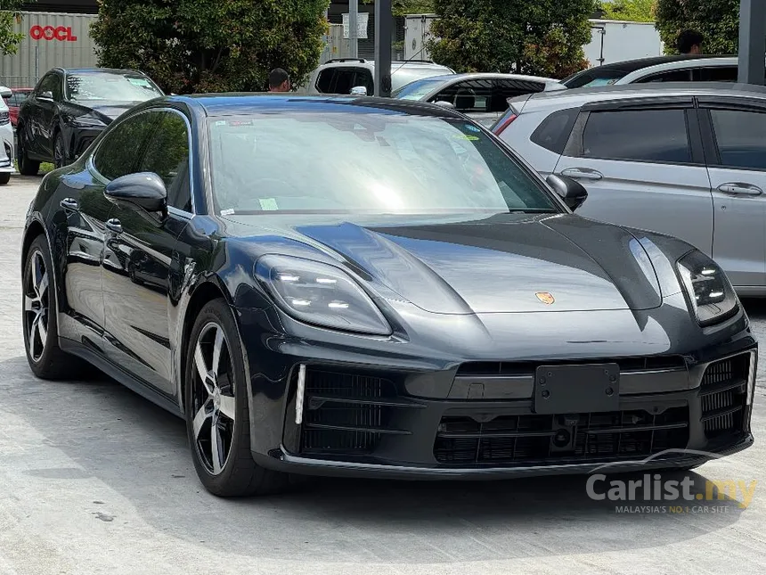 2024 Porsche Panamera Hatchback