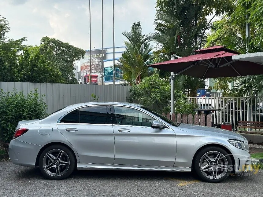 2019 Mercedes-Benz C200 AMG Line Sedan