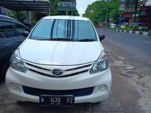 2015 Daihatsu Xenia 989 M MT terawat dijual di malang