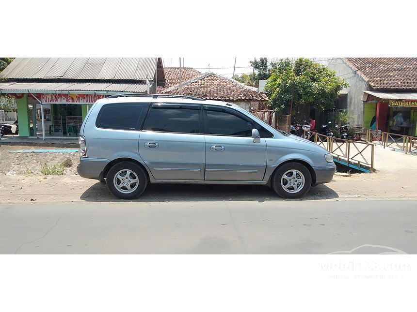 Hyundai trajet 2006