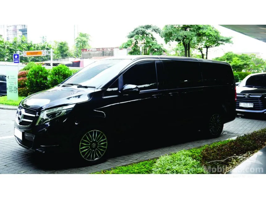 2019 Mercedes-Benz V260 LWB Van