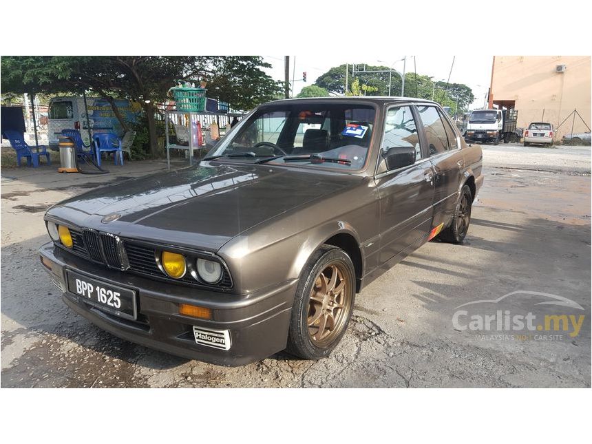 1985 BMW 320i Sedan