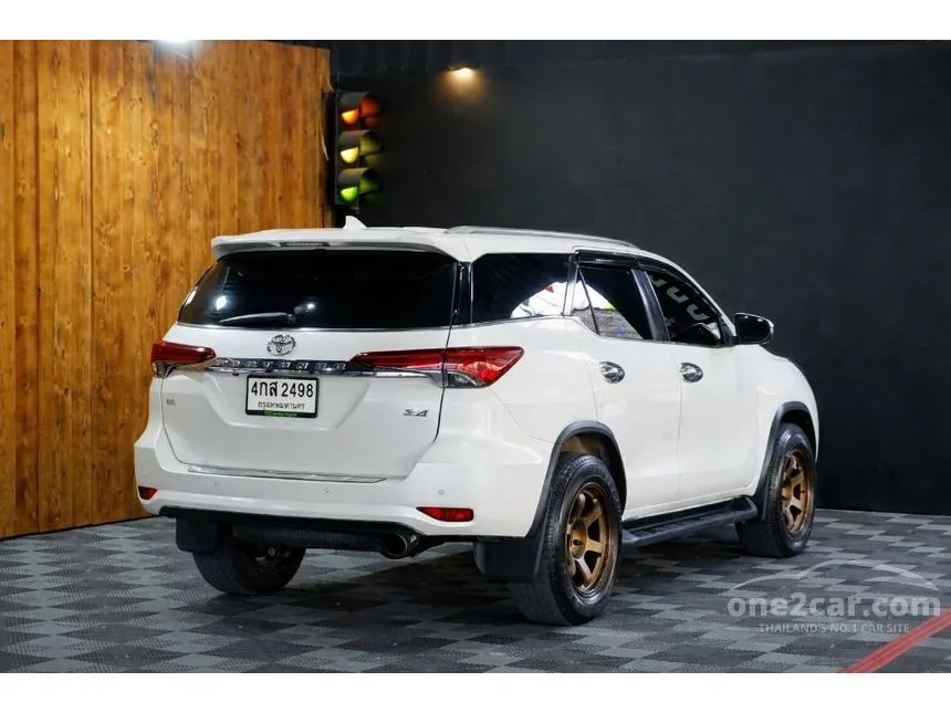 2015 Toyota FORTUNER V SUV