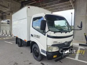 2012 Hino 300 Series 4.0 WU300R Lorry