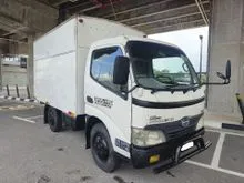 2012 Hino WU300R 4.0 (M) Box 10ft 1ton Local Lorry